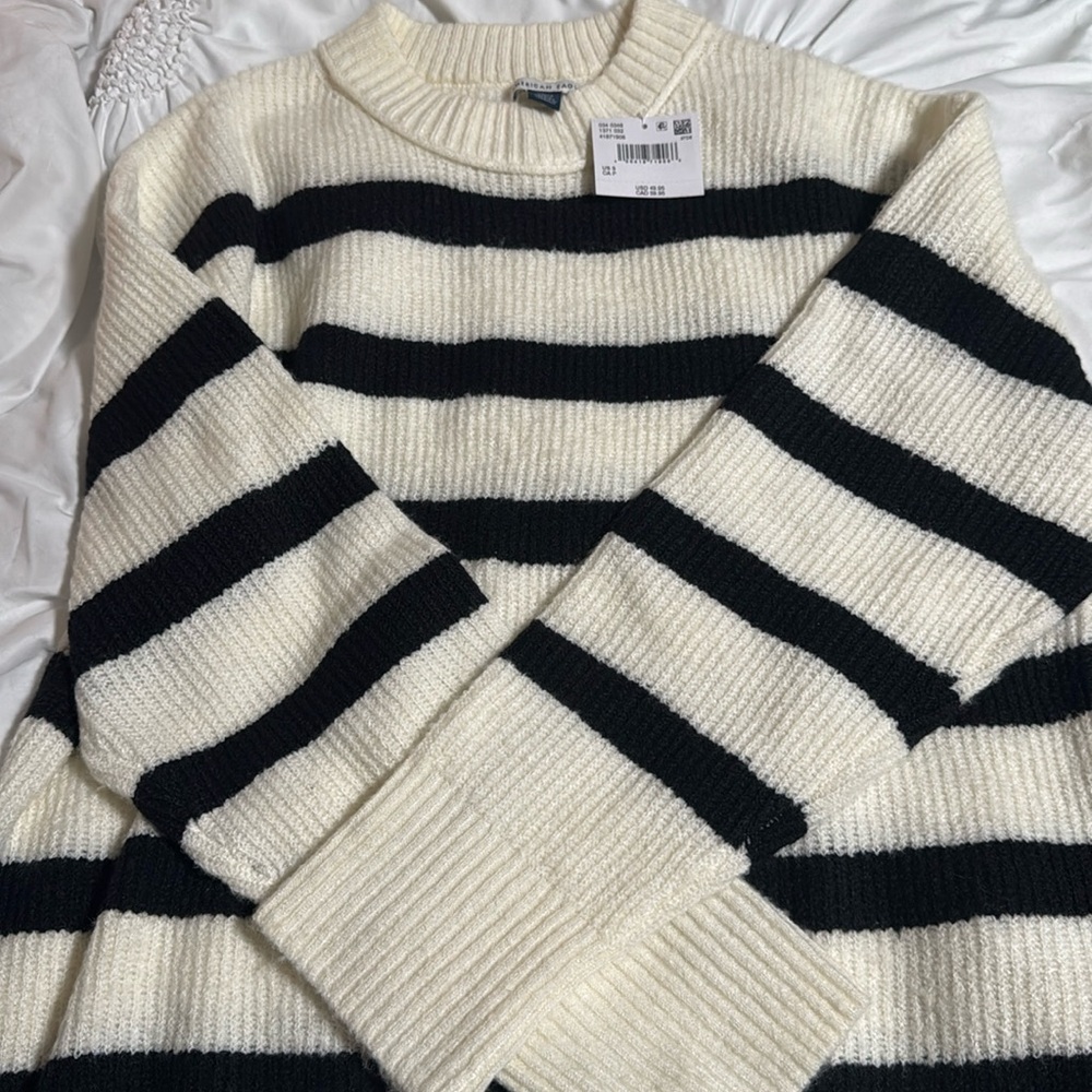 American Eagle striped sweater